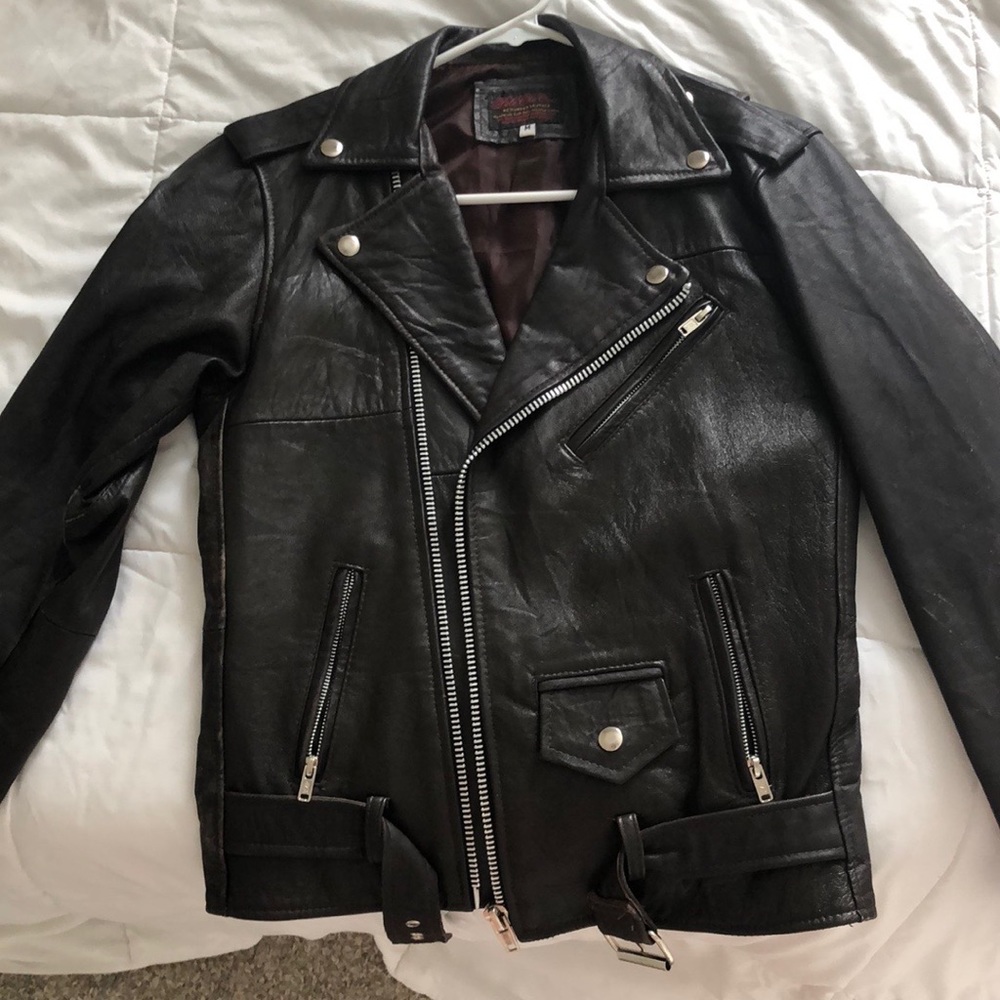 Pelechecoco size Medium Leather Jacket